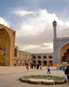 The Ultimate Iranian Day in Isfahan
