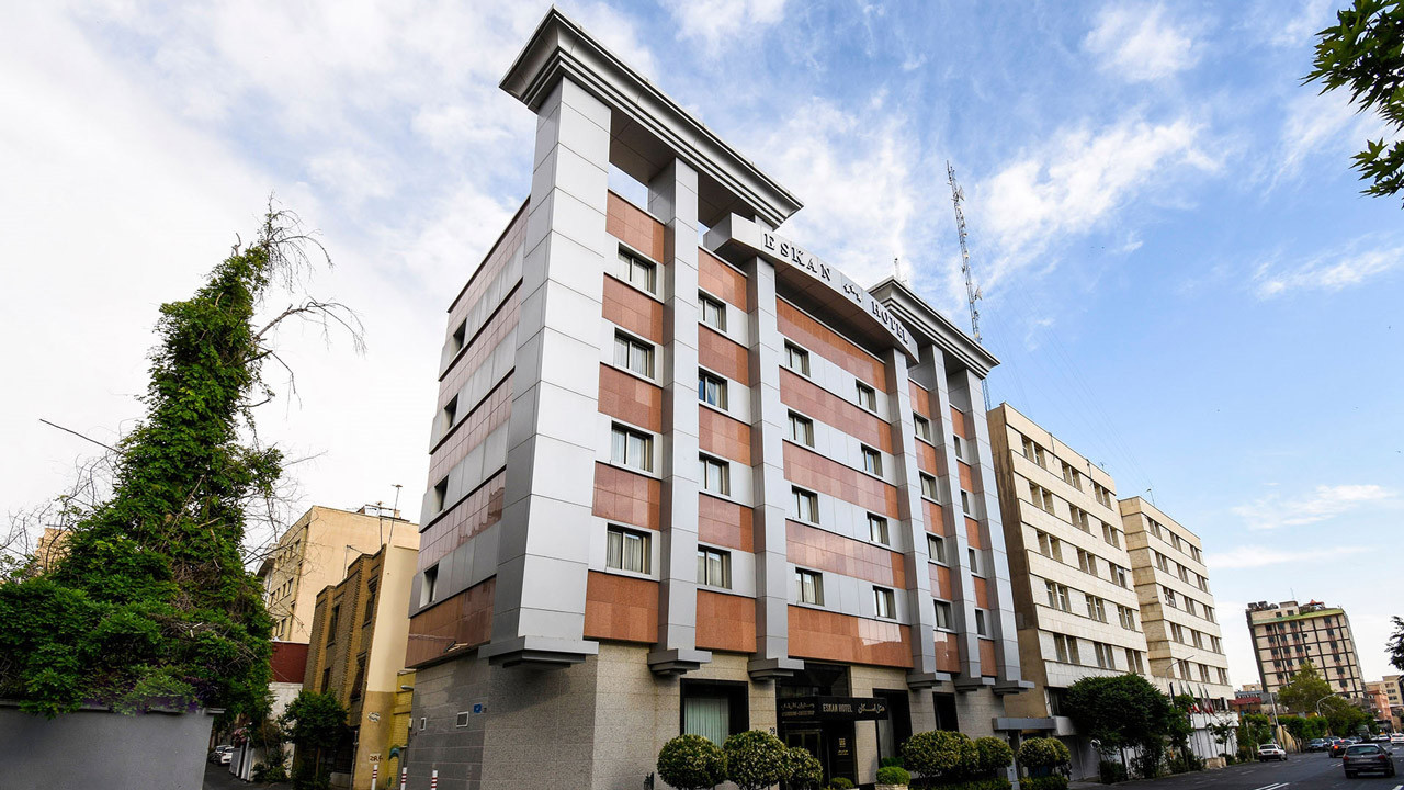 Escan Hotel (Forsat) | Book Iran hotels with IR4T