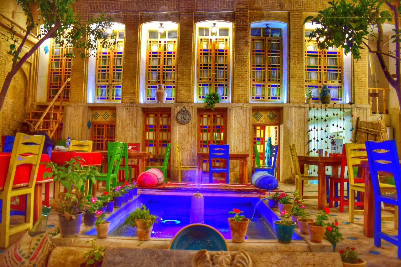 Shairaz Rang Book Emarat Haft Rang in Shiraz - Best Price Guarantee | 1stQuest
